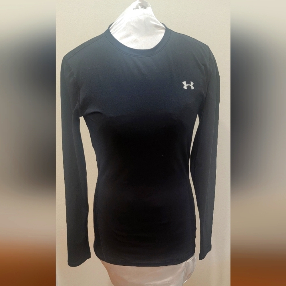 WOMEN'S COLD GEAR FITTED LONG SLEEVE PULLOVER (sz Med)